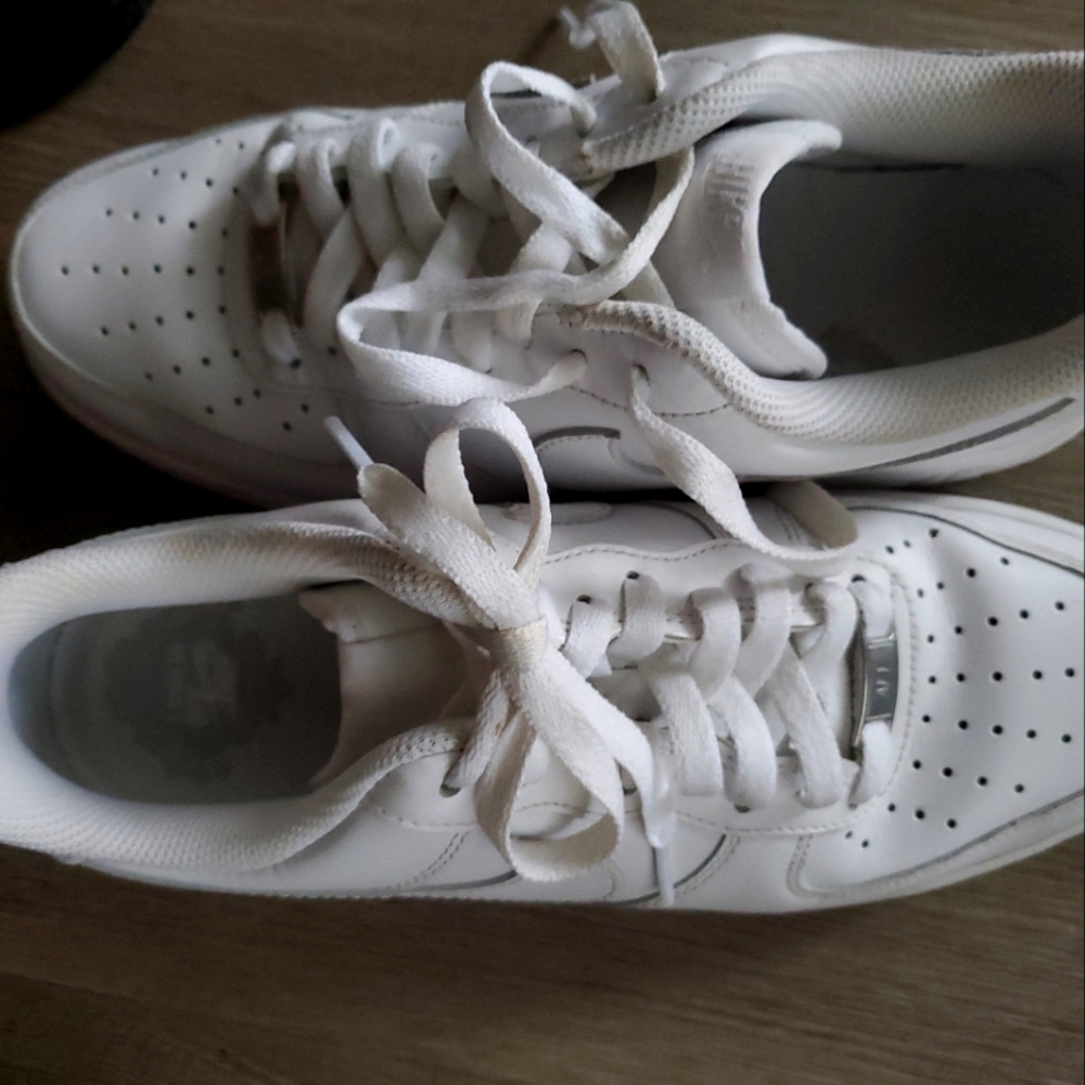 Nike Air Force 1 Womens Size 9.5